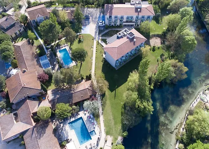 Hôtels à LʼIsle-sur-la-Sorgue