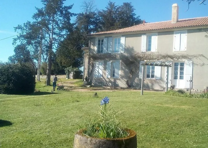 Bed and Breakfast Domaine de Seugnac à Pons