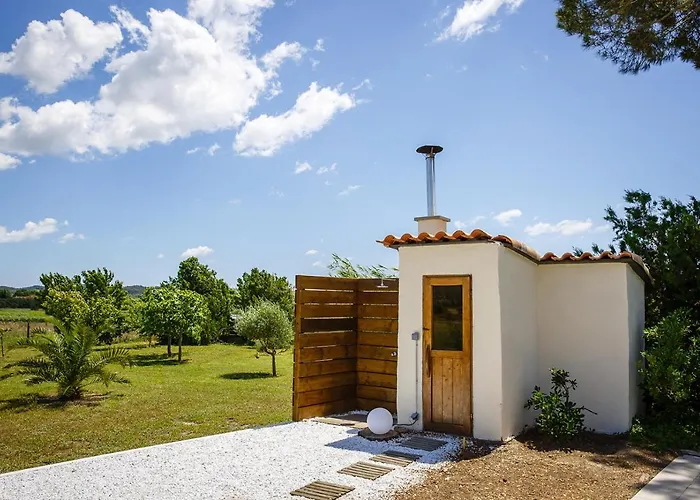 Villa Le Petit Viala à Capestang avec Piscine