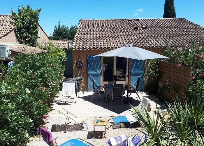 Charmante maison dans résidence avec piscine et tennis Vidauban avec Piscine
