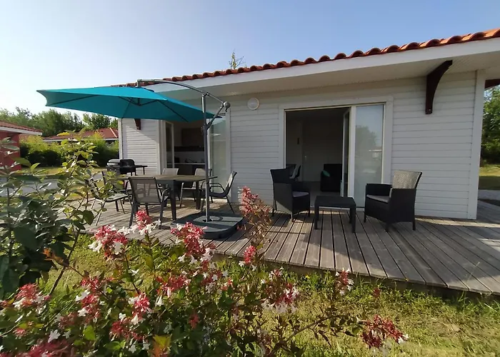 Bella Villa proche Océan, parking, lits faits, serviettes Parentis-en-Born avec Piscine