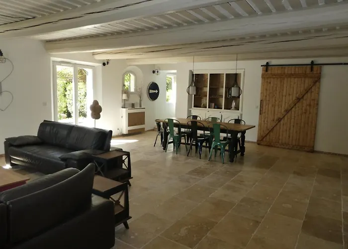 Belle longère au calme - L'auguste maison d'hôtes Valensole avec Piscine