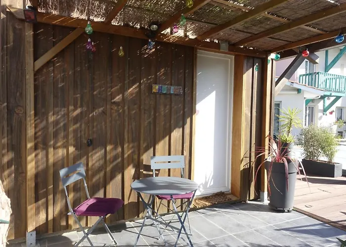 Bed and Breakfast L Annexe à Biscarrosse