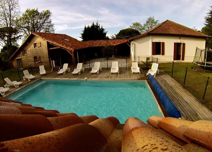 Ensemble de 3 villas avec piscine chauffée, esprit détente Sanguinet avec Piscine