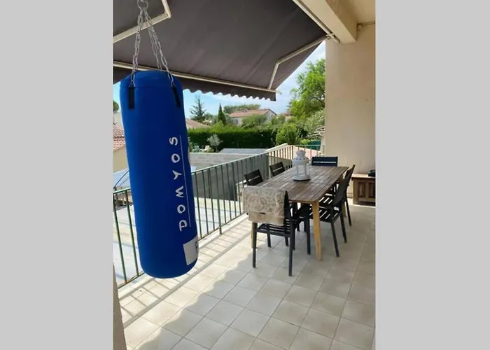 Villa Casa D'Emile à Entraigues-sur-la-Sorgue avec Piscine