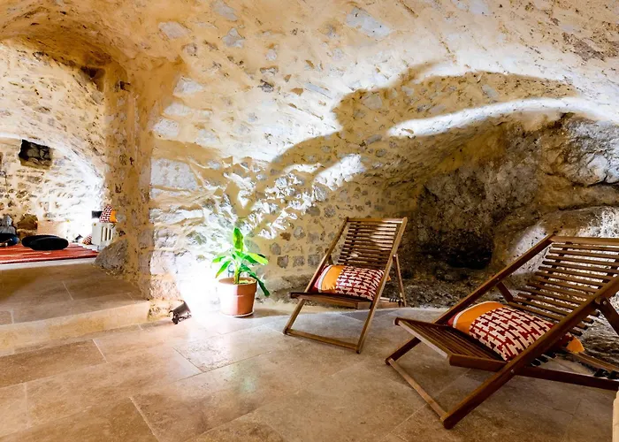 Le Nesk Ventoux - Hotel Sault