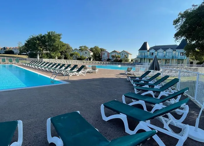 Villa La maison aux alouettes à Talmont-Saint-Hilaire avec Piscine