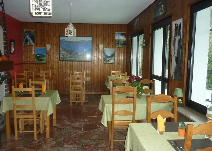 Hotel Restaurant La Chaumiere du Lac Clairvaux-les-Lacs