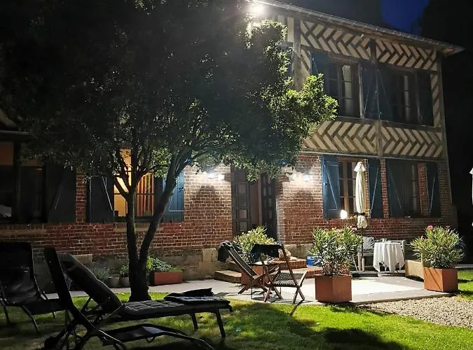 Bed and Breakfast Le Domaine des Volets bleus à Beuzeville