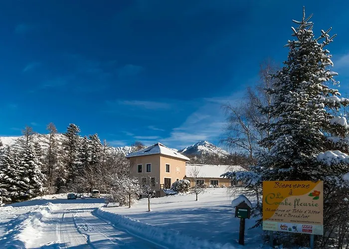 La Combe Fleurie Appartements&Chambres Saint-Bonnet-en-Champsaur