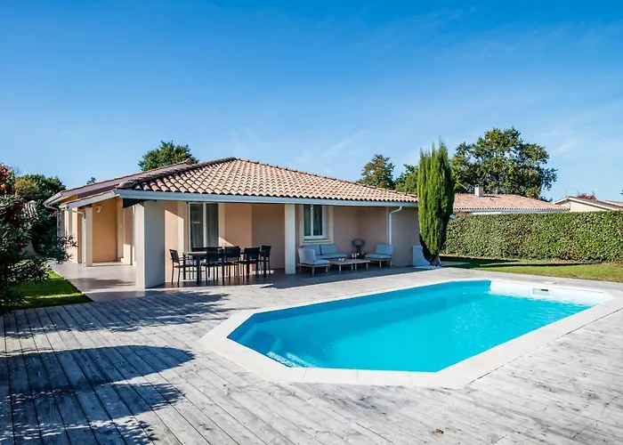 Frenchyhomes☆Villapiscine☆8Pers☆Centrebassin Biganos avec Piscine