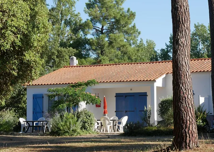 Hôtel ULVF Les Hibiscus à Saint-Jean-de-Monts