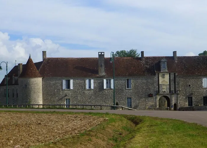 Château de la Berchère Boncourt-le-Bois avec Piscine