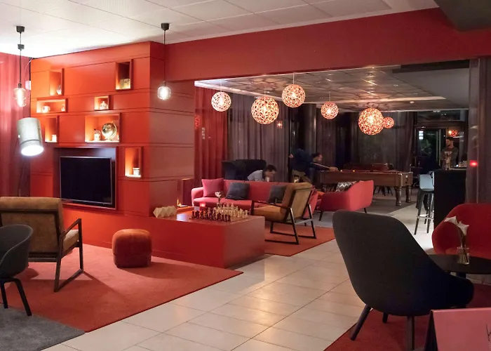 Hotel Kyriad Prestige Toulon - L S S M - Centre Port La Seyne-sur-Mer