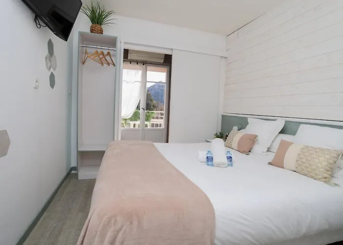 Hostellerie Le Panel Mandelieu