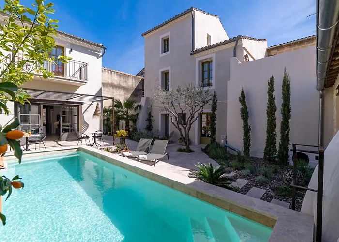 Hotel Marcelle en Camargue à Aigues-Mortes