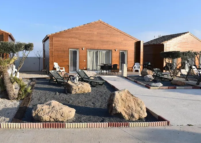 Les Gîtes De Yayou Pézenas avec Piscine