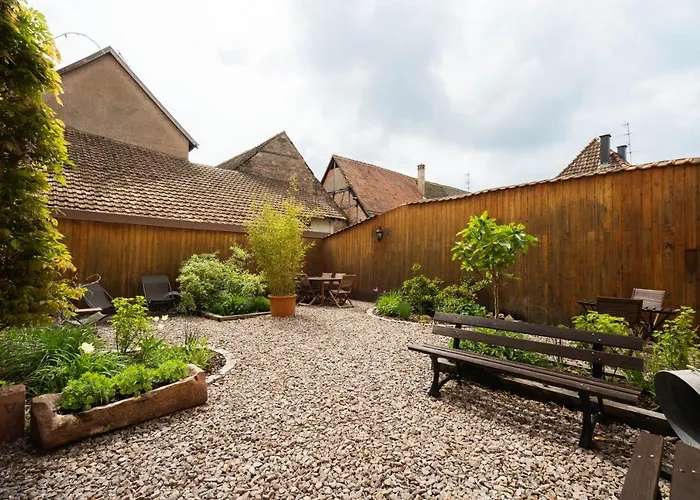 La Cour St-Fulrad - Les Suites Saint-Hippolyte 