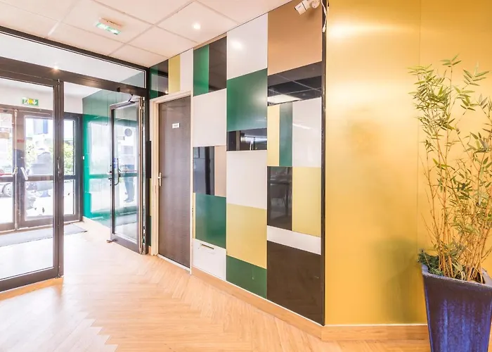 Hotel Zola 45 Bezons La Defense