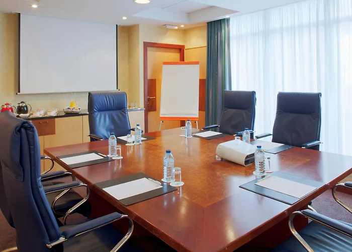Holiday Inn Calais-Centre By Ihg
