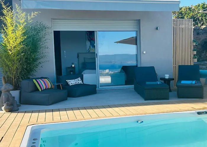 CASA LC chambre3 vue mer SPA de NAGE Ajaccio 