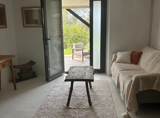 Grande Chambre Avec Salon Et Salle De Douche En Rez De Jardin Avec Parking Porto-Vecchio 