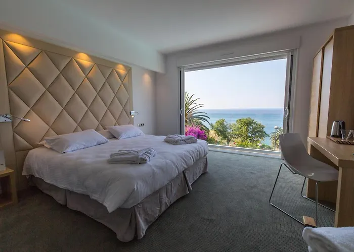 Hotel Villa R Calvi 