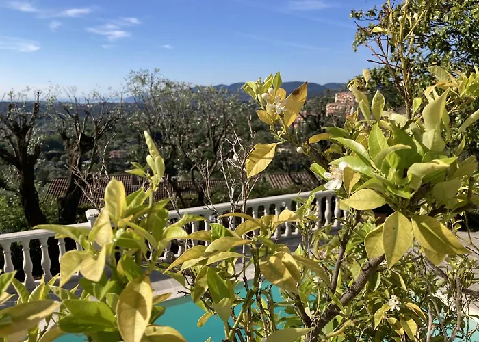Hotel les petites terrasses à Grasse
