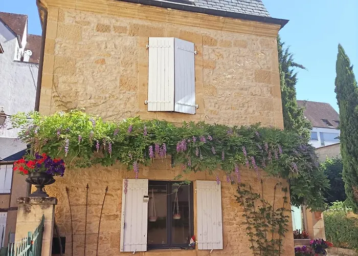 Les Chambres d'Hotes chez Alisa et Daniel Sarlat