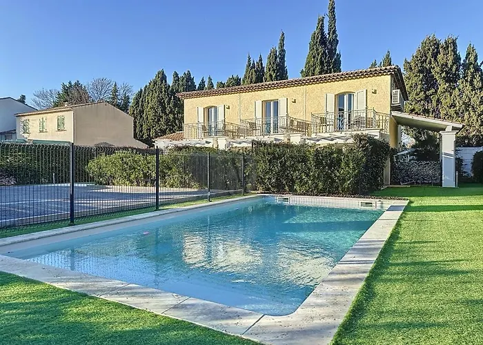 Le Clos de Saint Aygulf avec Piscine