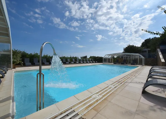 Résidence Chiar' Di Luna Sainte-Lucie-de-Porto-Vecchio avec Piscine