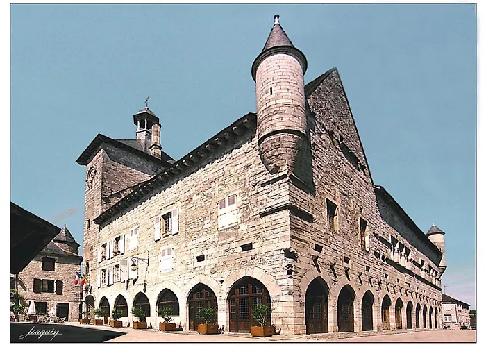 Gîte D&D avec piscine privative Martel avec Piscine