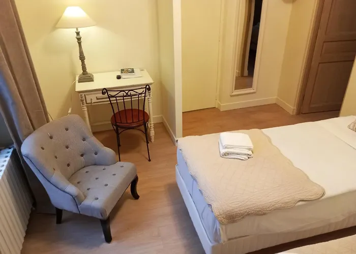 Cit'Hotel Logis Louise de Savoie Blois