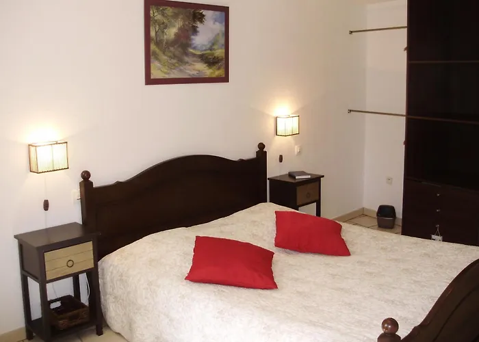AUBERGE du BORD des EAUX - Demi-pension assurée sur réservation Saint-Amand-les-Eaux