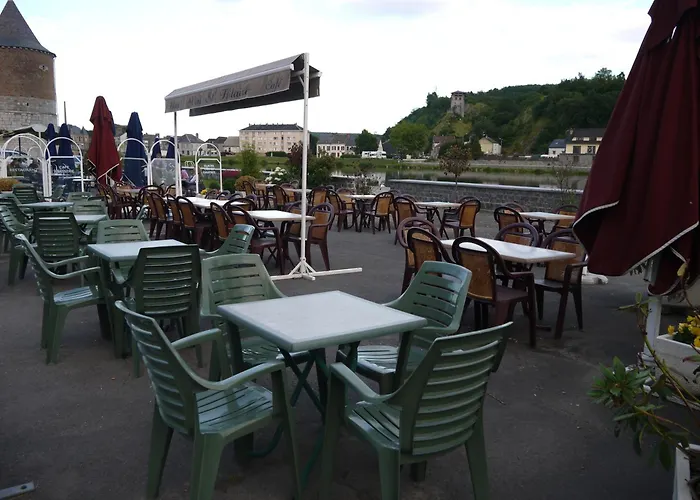 Hotel Val Saint Hilaire Givet