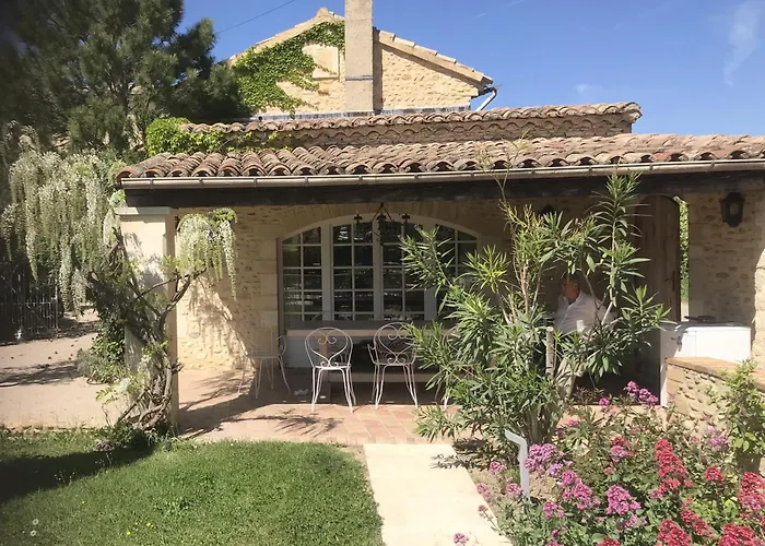 Le Mas des Fleurs Séguret avec Piscine