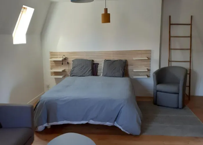 centre ville, chambre indépendante 20m2 et sa salle de bain privée Nogent-le-Rotrou