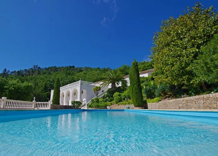 Hotel Chambre Luxueuse Au Calme Avec Vue Panoramique à Fréjus