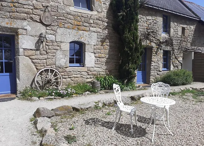 Hotel Des Feuilles et Des Hiboux à Plescop