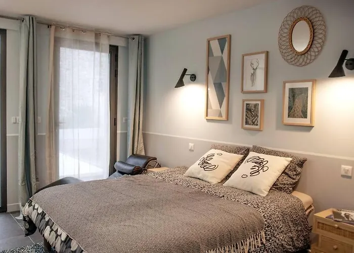 Villa NC30 , chambres privatives deluxe La Rochelle 