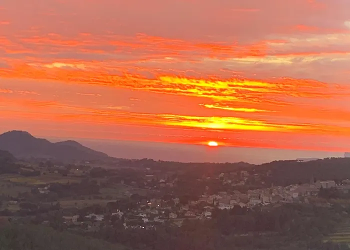 L'Oustaou Bello Visto Le Castellet 