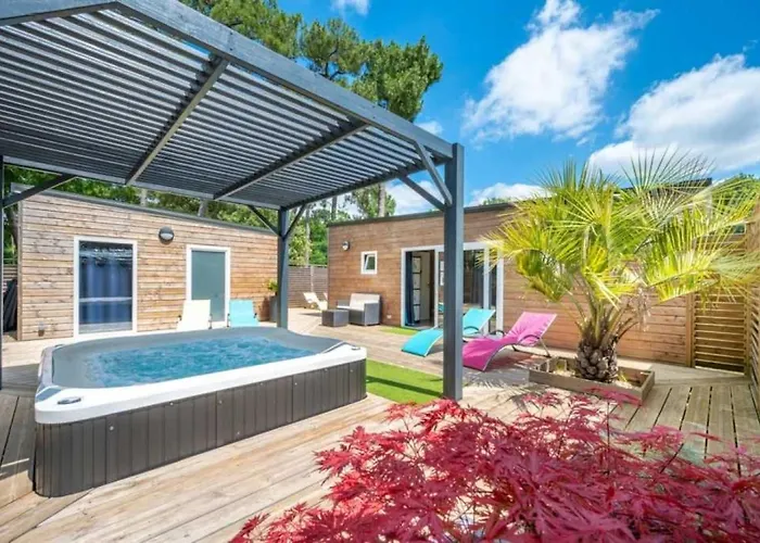Camping 4 Etoiles - Piscine - Eeccfa Saint-Hilaire-de-Riez