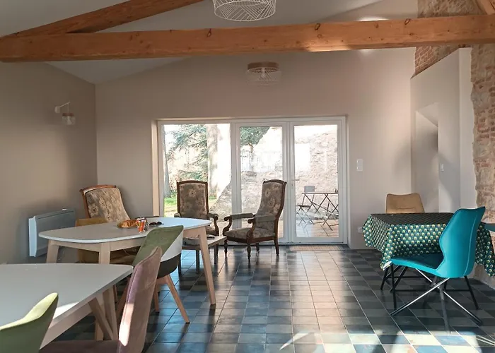 Hotel Le Jardin Des Cèdres à Lavaur 