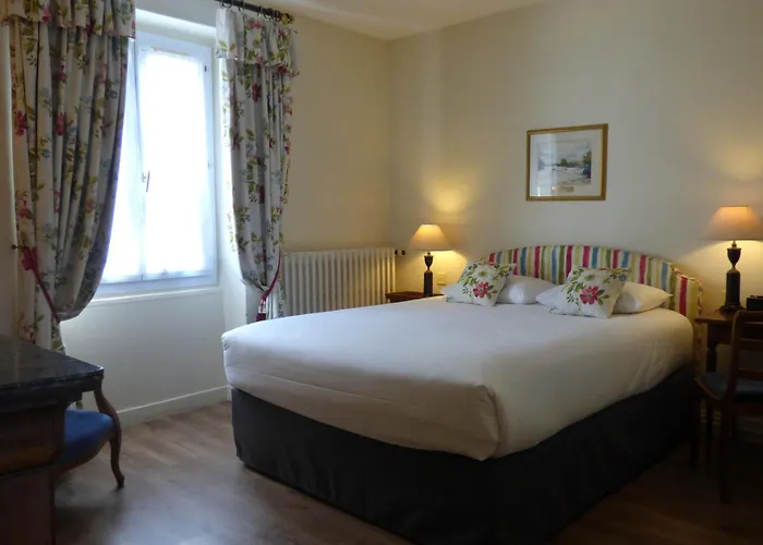 Logis Hôtel La Tonnellerie Beaugency