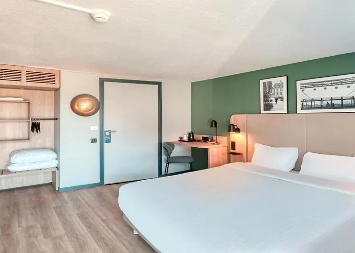 Hotel Campanile Dreux