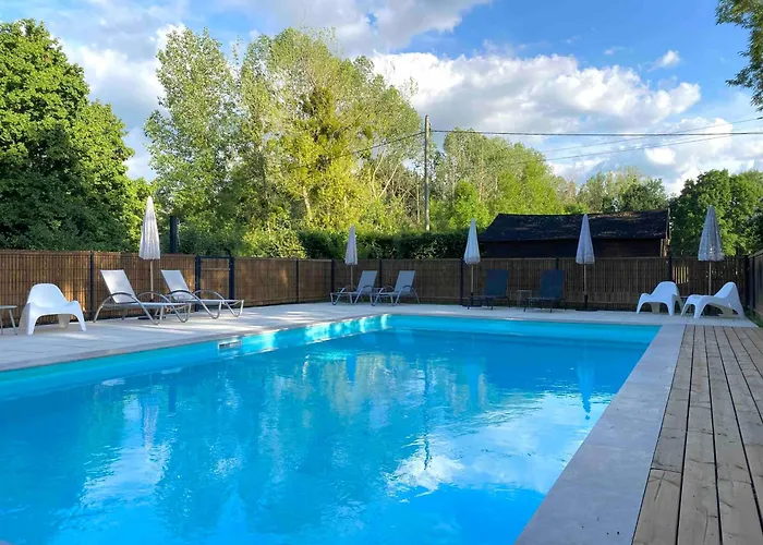 Les Gites Du Moulin Du Port Saint-Georges-sur-Cher avec Piscine
