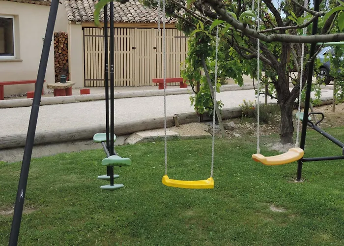 Maison 2 ch piscine ok 11 x 5 vue Luberon park gratuit Cavaillon avec Piscine