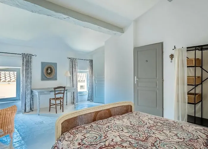 Les Chambres De La Villa Eugenie Lézignan-Corbières