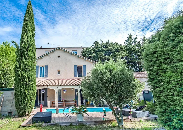 Holiday Home In Orange With Private Pool avec Piscine