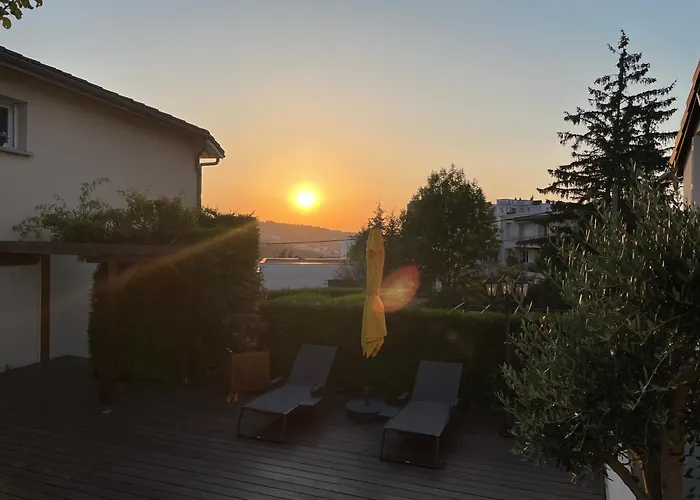 À la maison Saint-Etienne  avec Piscine